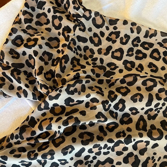 Ava & Viv Leopard Print Top - Picture 7 of 8